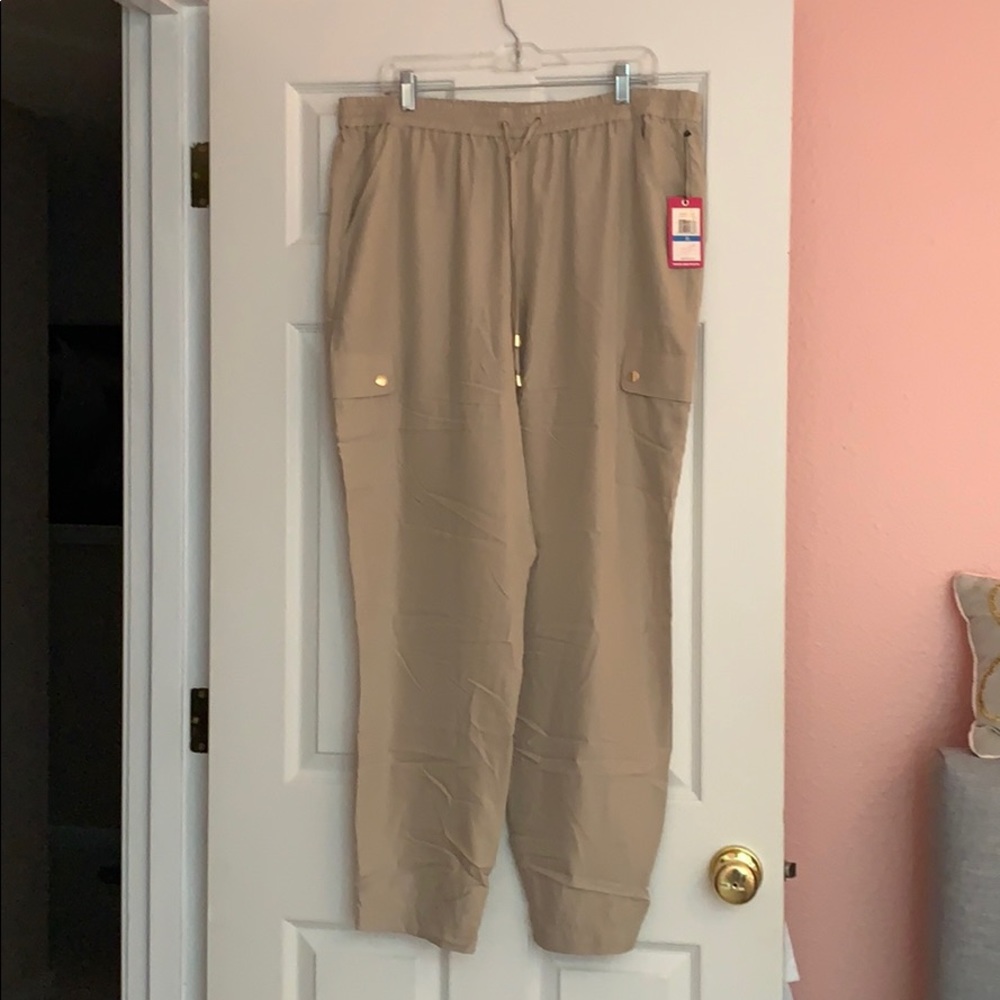 Vince Camuto silky joggers